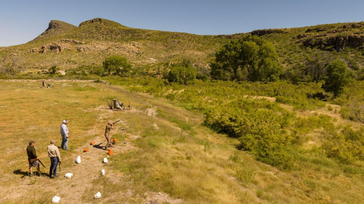 Cibolo Creek Ranch & Resort Marfa Bagian luar foto